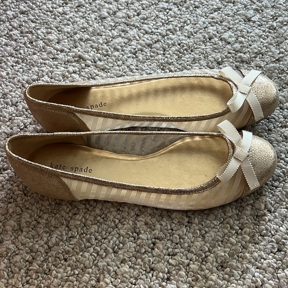 Kate Spade gold flats size 8 - Picture 3 of 9